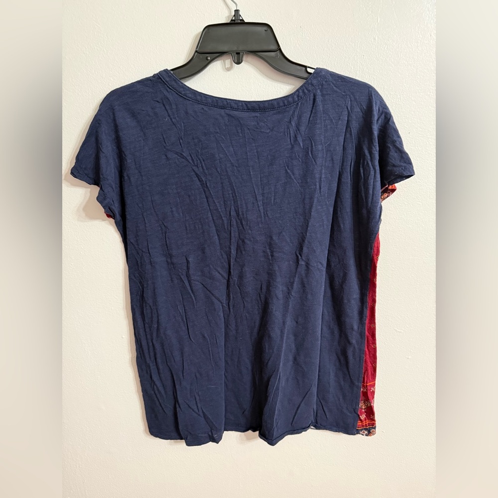 Lucky Brand Red and Blue Short Sleeve Boho Print Top Sz XL - Picture 2 of 3